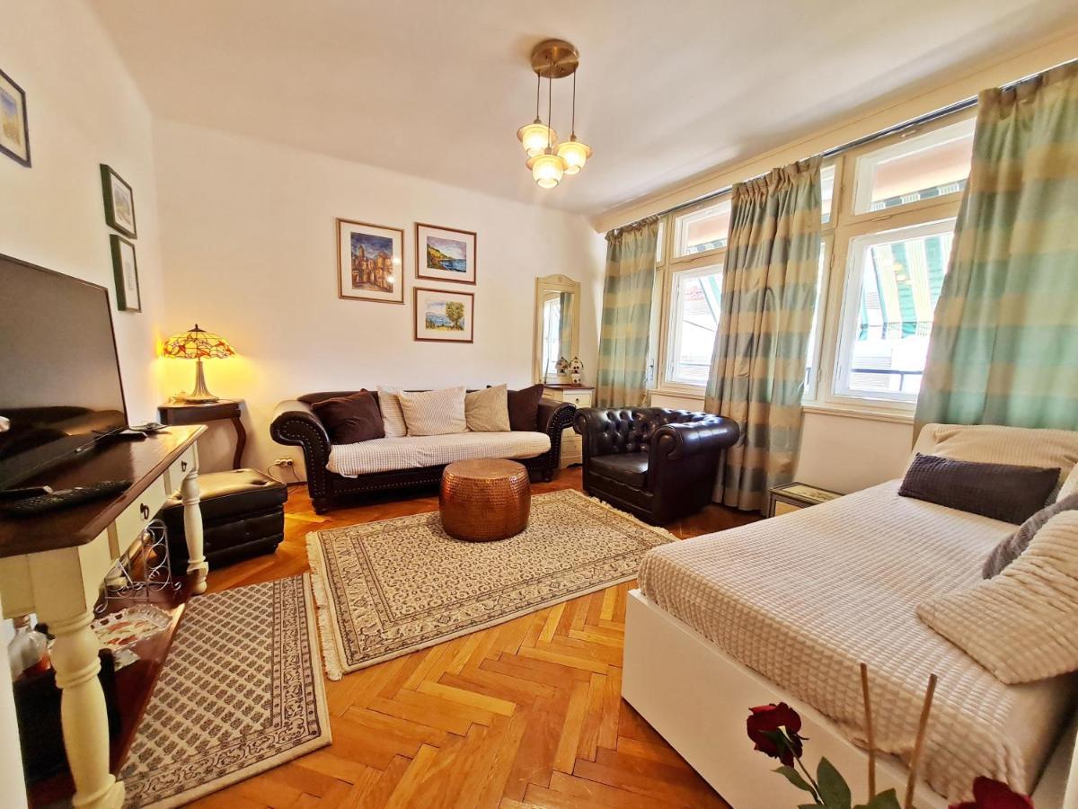Apartament Star *